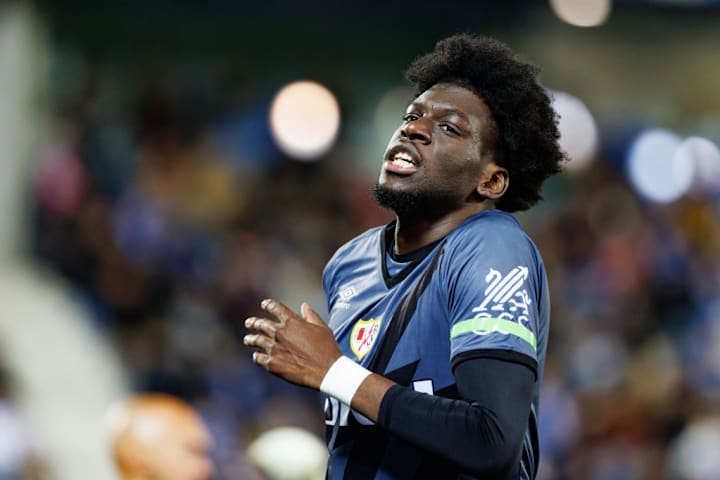 Randy Nteka (Rayo Vallecano) được thấy trong hành động trong Laliga ea ...